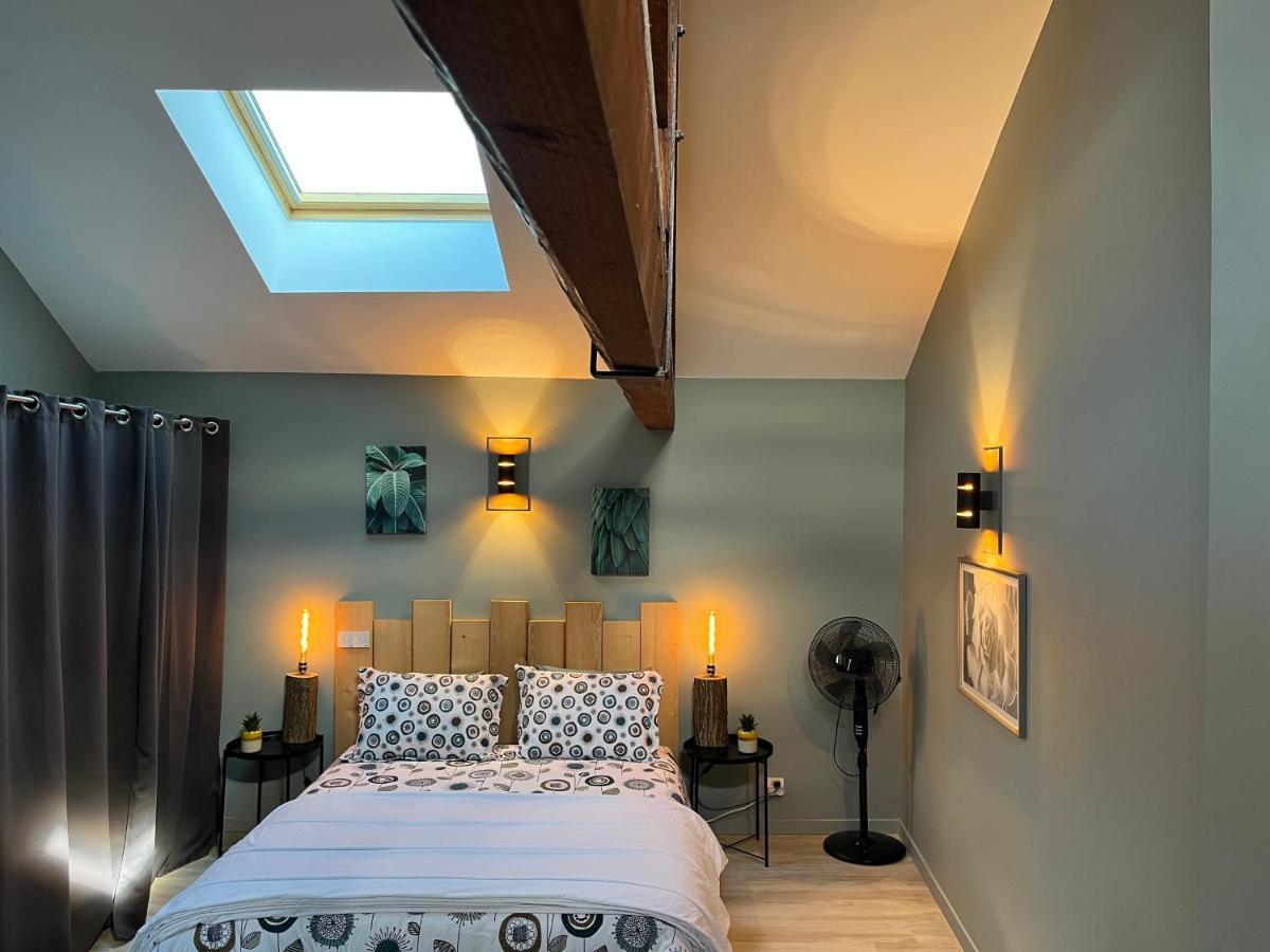 Le Charles IX Apartment Roussillon  ภายนอก รูปภาพ